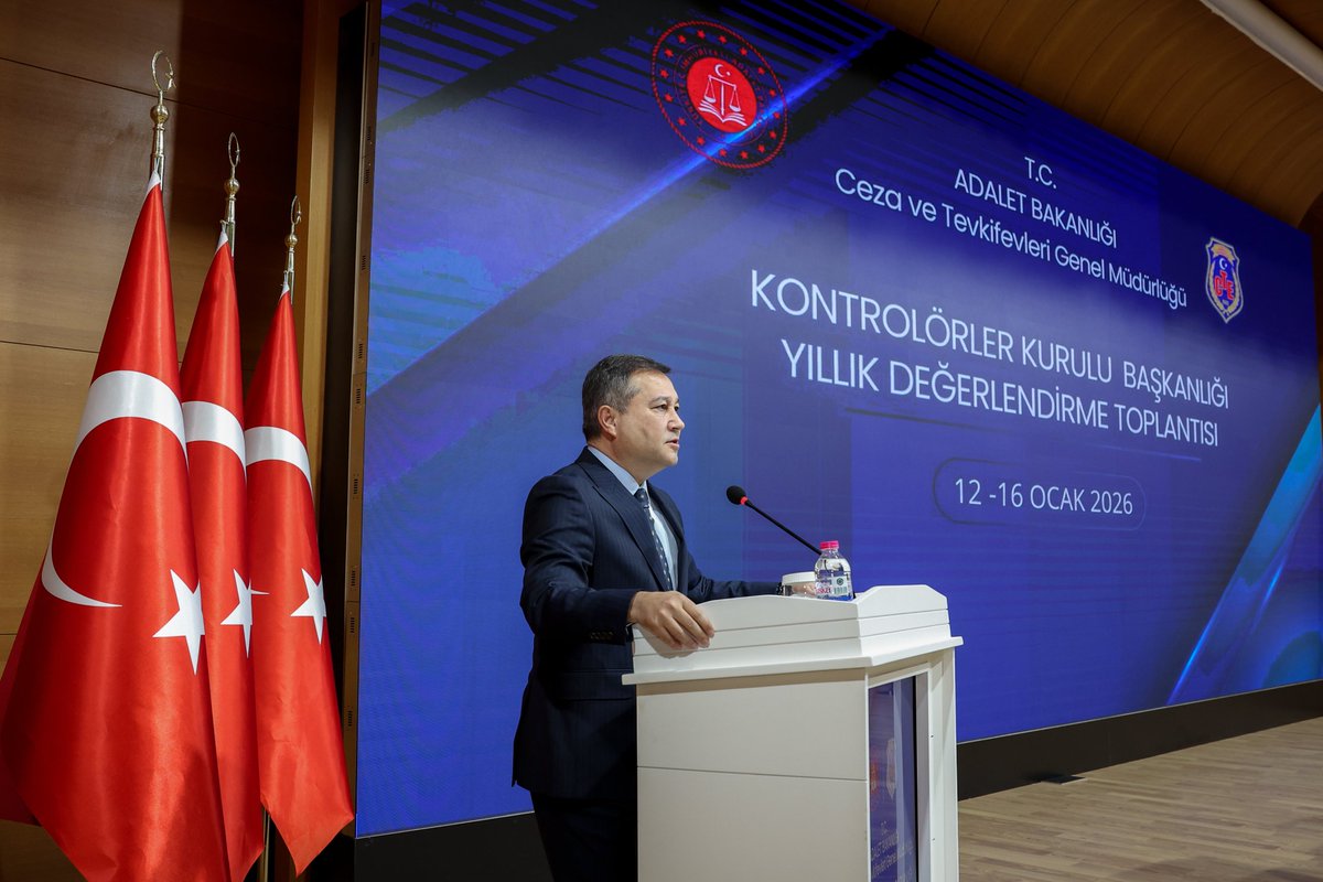 ctekurumsal's tweet photo. Kontrolörler Kurulu Başkanlığı Yıllık Değerlendirme Toplantısının açılışında, Genel Müdürümüz @YavuzEnis, Ankara Personel Eğitim Merkezi’nde eğitim gören kursiyerler ile Sincan Ceza İnfaz Kurumları Kampüsü’nde görev yapan personelimize hitap etti.

Gerçekleştirilen programda, kurumlarda yürütülen denetim faaliyetlerine ilişkin değerlendirmelerde bulunan Genel Müdürümüz, denetimin kurumsal işleyişin sağlıklı yürütülmesindeki rolüne dikkat çekerek, denetim süreçlerinin etkinliğinde personelin sorumluluğu ve katkısının önemini vurguladı.

📍Ankara Personel Eğitim Merkezi