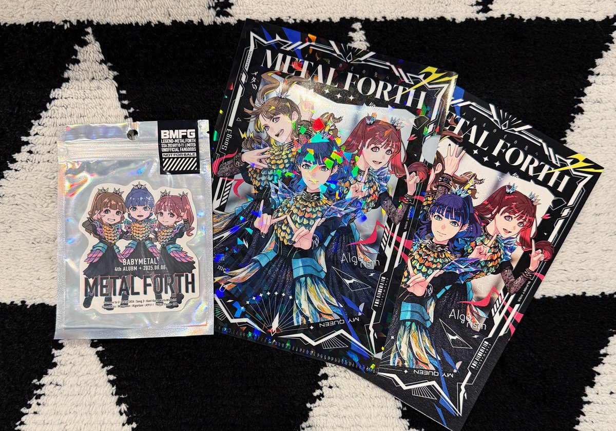 JESSOMETAL's tweet photo. 当日拙二次創作グッズを貰ってくださった方、素晴らしい作品と交換してくださった絵師勢職人勢の方、お菓子を差し入れしてくださった方、ご挨拶や雑談にお付き合いくださった方etc.、ライブ前の特別で貴重な時間に自分との交流にお時間割いていただき感謝申し上げます！次も何卒！！#babymetal_fanart https://t.co/40yE3j0kZZ