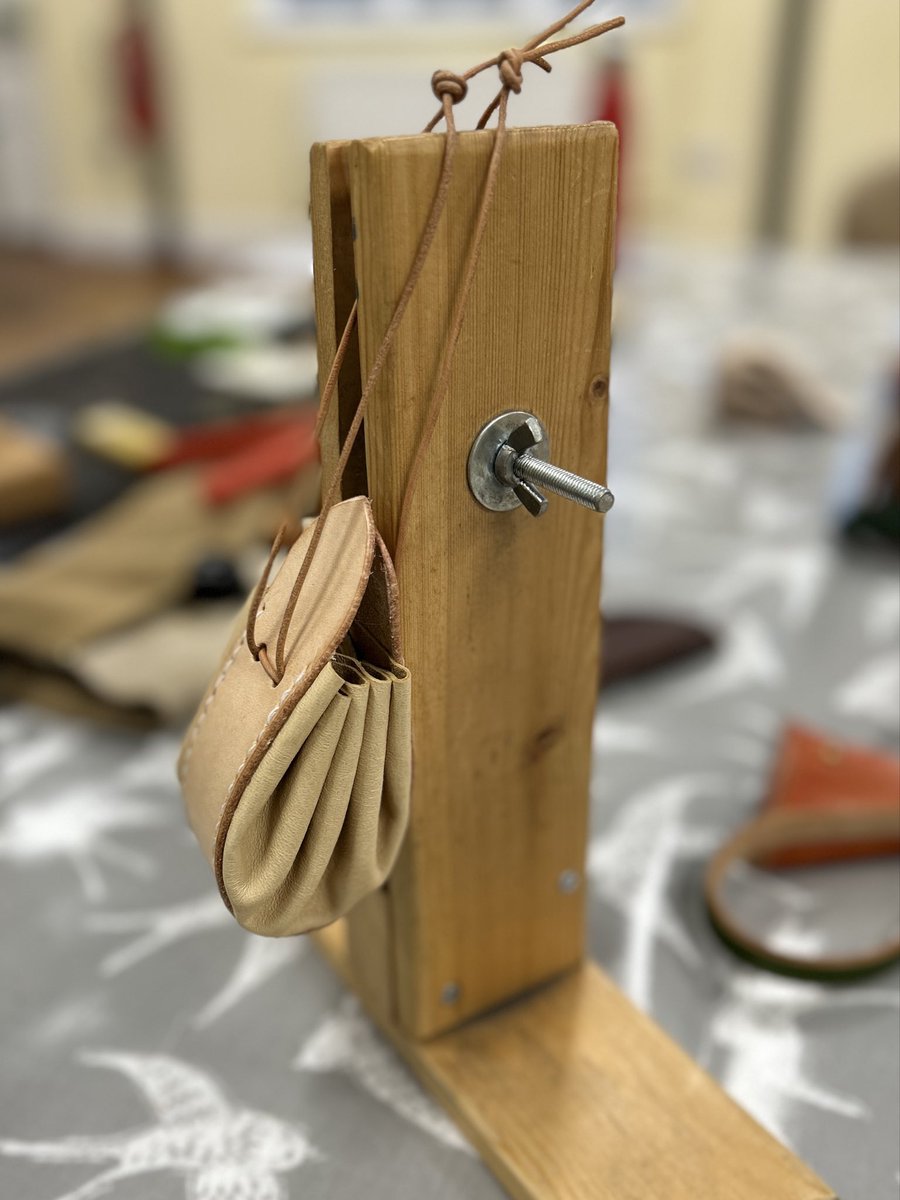 On Saturday, we enjoyed a very therapeutic LEATHER NOTEBOOK AND DRAWSTRING POUCH WORKSHOP, with everyone making just that; a handy notebook and an even handier leather pouch. threelittlepigs.net  #tlpcraftworkshops