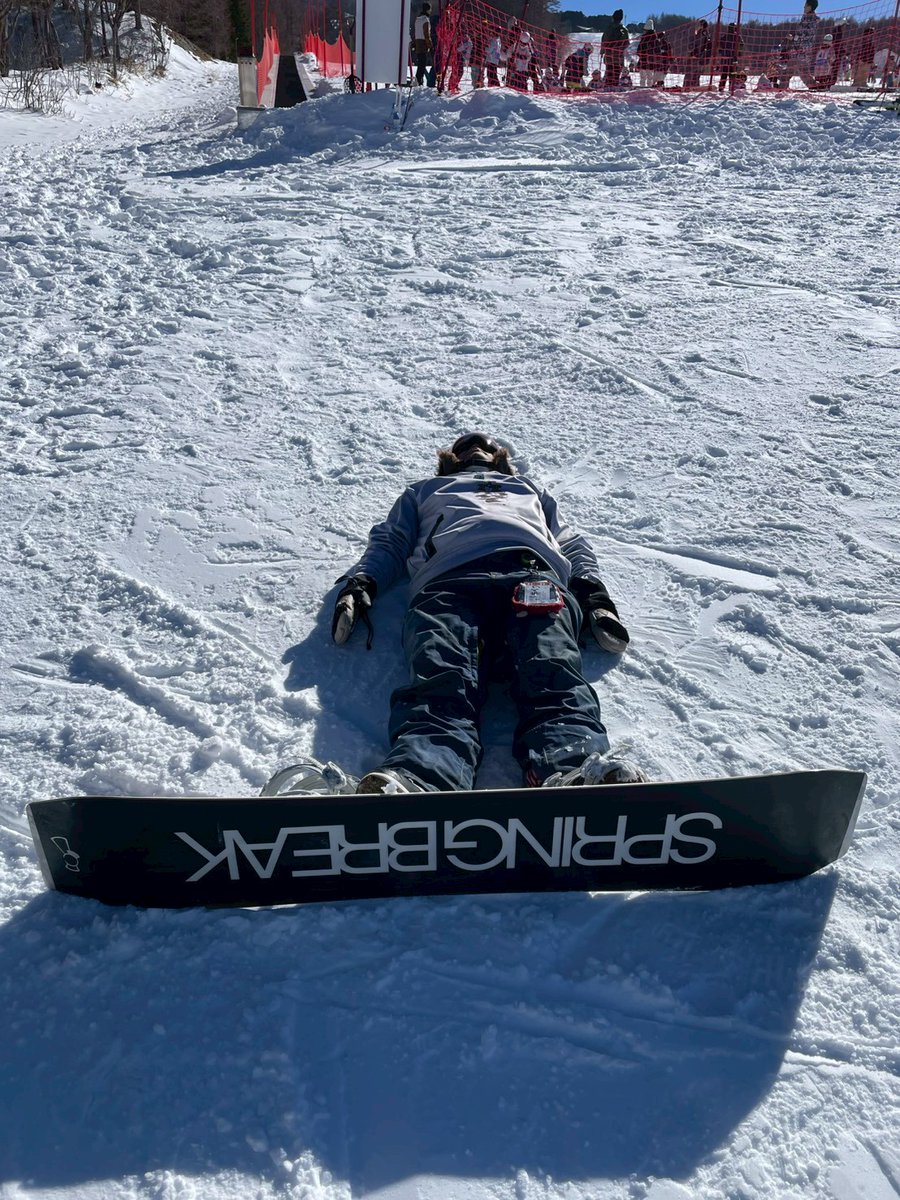 umakyu_ri's tweet photo. #スノボ
1月10日、25-26のシーズンインしました🏂️ https://t.co/f79tv6DISC