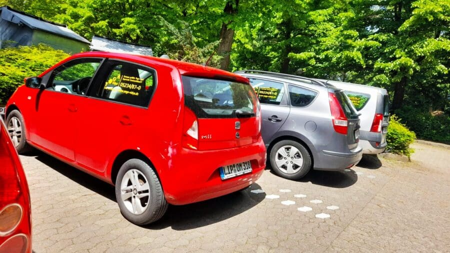 Für Sevakas gibt es ein CarSharing-System – Teilen statt Besitzen reduziert den ökologischen Fußabdruck der Gemeinschaft.
#YogaVidya #SharingEconomy