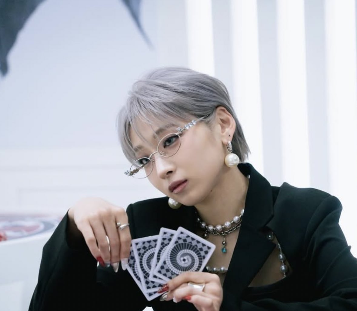 サーさん tweet media