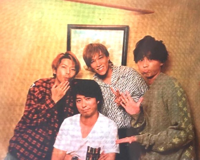 milkywaykaho's tweet photo. アニキ会の発端はキスマイの東京ドームライブを見に来てくれた翔くんに藤千がご飯連れてってもらった時に藤ヶ谷くんがお願いした事が始まりかと。
でもなんだか別の所で盛り上がっててジュニア時代からずっと慕ってた藤千が不憫だった当時の記憶 https://t.co/L1GYV0M94W