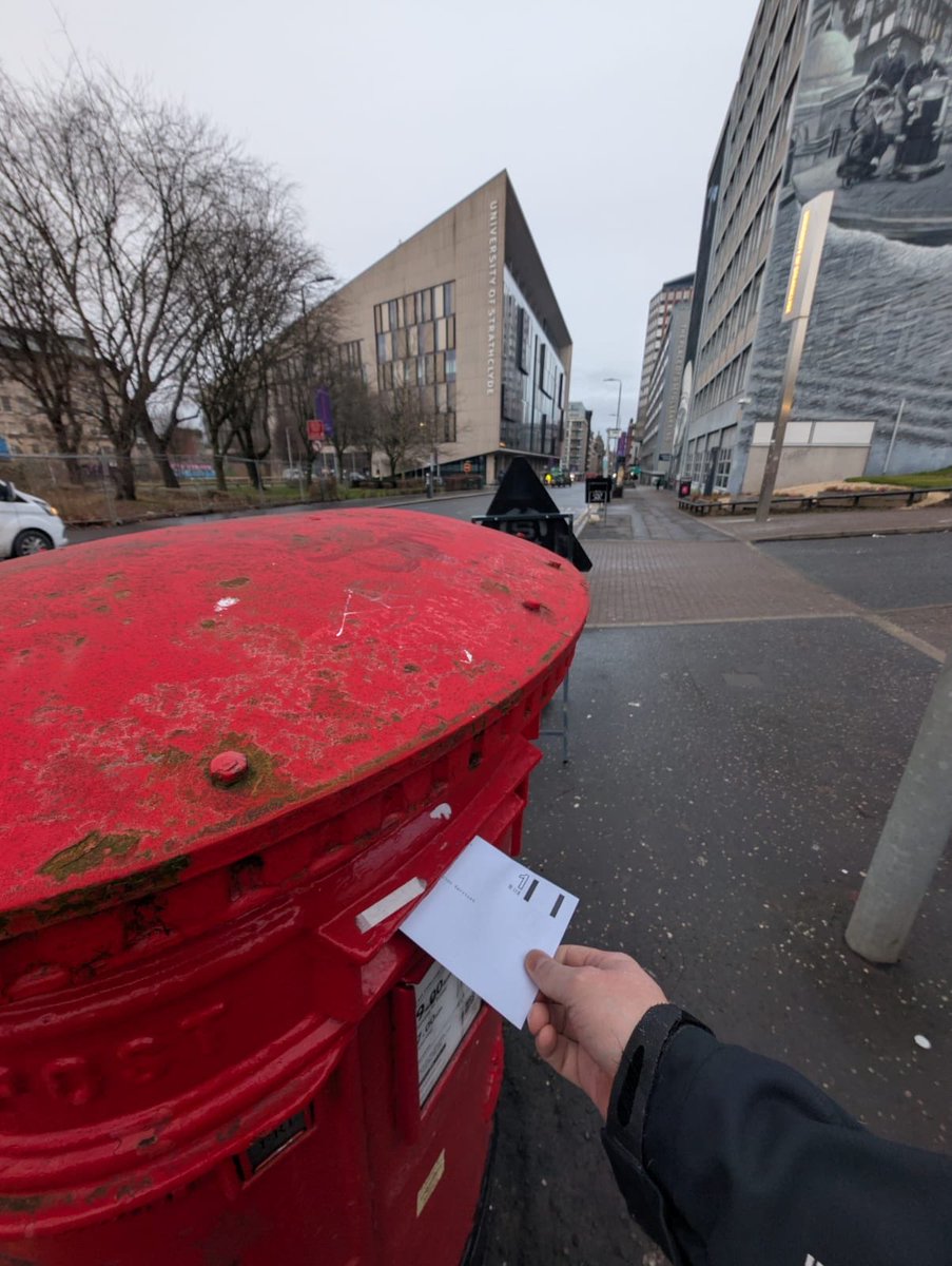 StrathclydeUCU's tweet photo. V O T E ! 

#StrathLife

#DefendEveryJob https://t.co/qeM6eq6rAN