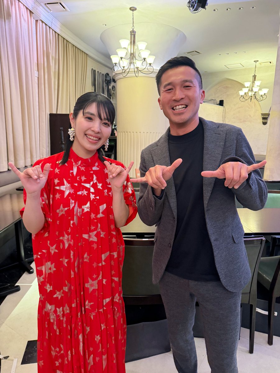 kizukiminami's tweet photo. 本日は原宿ラドンナで🌺城 南海 イモーレ！南海人〜2025-2026〜🌺でした✨
ご来場いただいた皆様ありがとうございました❣️
Ryu MatsuyamaのRyuさんがスペシャルゲストで1/21発売のアルバム「ウタアシビ」についてトークでご参加いただきました🥰
司会にはFMヨコハマやNACK5でDJをされている柴田聡さん。
サイン会&２ショットの間もたっぷりトークしていただきました✨

2026年もたくさんお会いしましょう❣️

#城南海 #イモーレ #奄美大島 #ウタアシビ