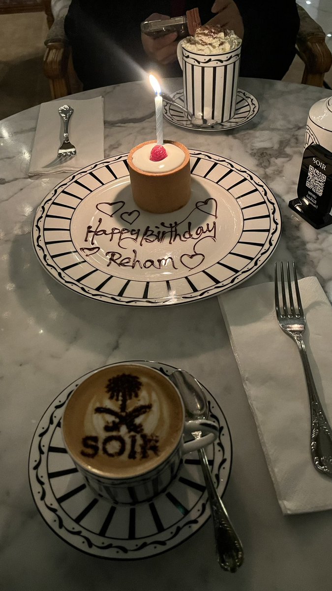rriri21's tweet photo. “ I don’t know about you, but I’m feeling 22 " 🥳 https://t.co/9wqu3lbJys