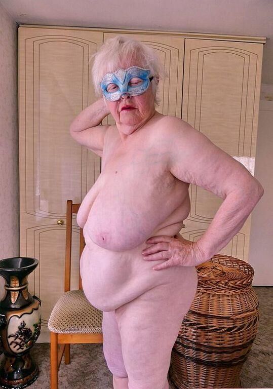 grannyparade's tweet photo. Sexy is an energy, and you’ve mastered it through the years. 💕 
Next granny video: https://t.co/HfnNgg3hKF https://t.co/4s8jzDYYDy