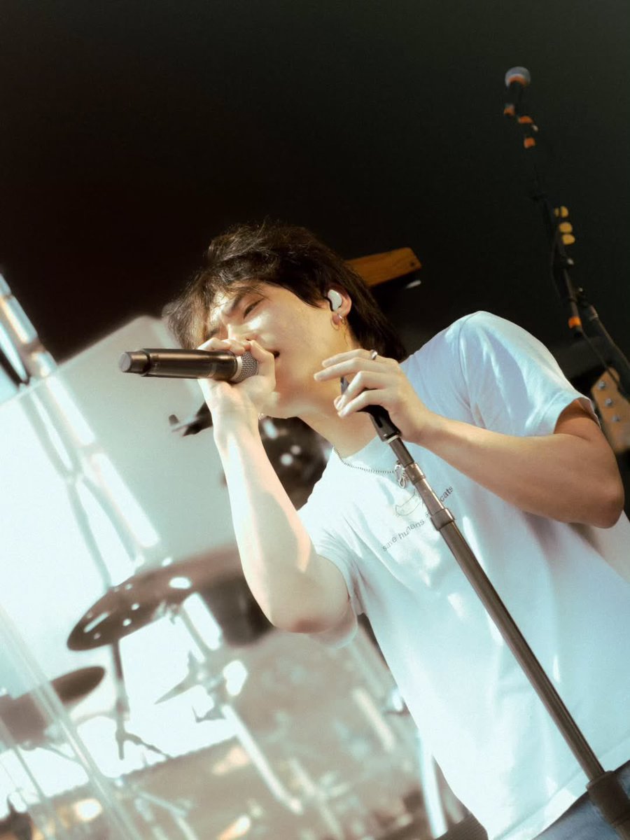 starfallupdate's tweet image. Starfall (@starfallxos) at white oak music hall for keshi (@keshimusic) “requiem” world tour 2025.

📸 thxlixxnid | IG