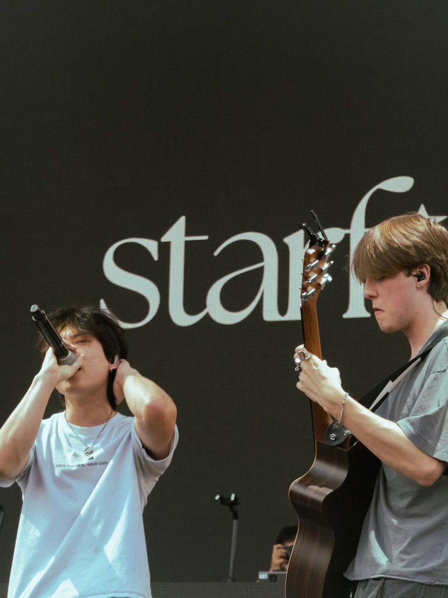 starfallupdate's tweet image. Starfall (@starfallxos) at white oak music hall for keshi (@keshimusic) “requiem” world tour 2025.

📸 thxlixxnid | IG