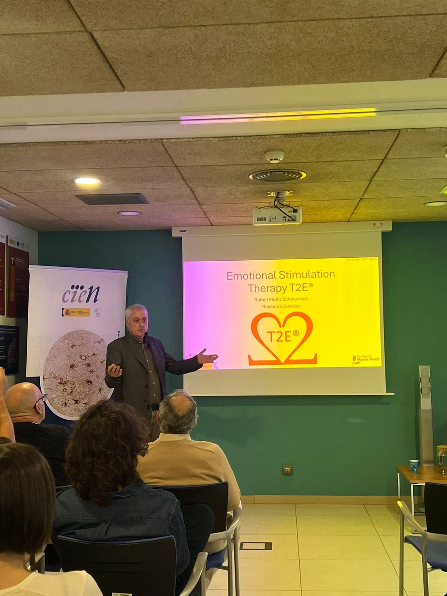 Fund_CIEN's tweet photo. Ahora en el #CIENSeminarSeries el investigador Rubén Muñiz, @MariaWolffCentr, presenta los resultados más recientes sobre la terapia de estimulación emocional T2E como alternativa no farmacológica en demencia
Compartiendo conocimiento para impulsar mejores cuidados y tratamientos https://t.co/uO1CcNUPND