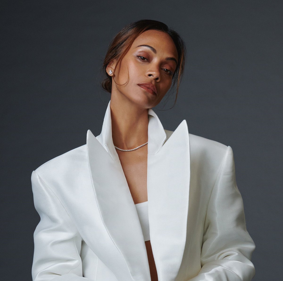 FrenchRapUS's tweet image. 🚨 HISTORIQUE ! 

Zoe Saldaña est officiellement devenue l'actrice ayant généré le plus d’argent dans l’histoire du cinéma avec 15 MILLIARDS 🤯

Elle a littéralement détruit le game.