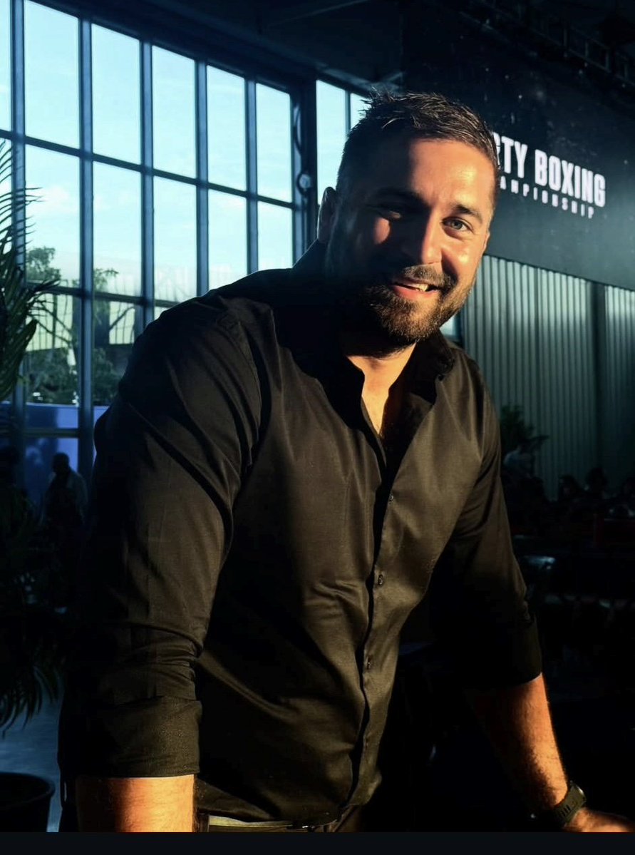 Dziś umówiłem kolejny duży wywiad. Tym razem będę rozmawiał z Łukaszem Zaborowskim. Jak macie jakieś pytania to śmiało wysyłajcie.