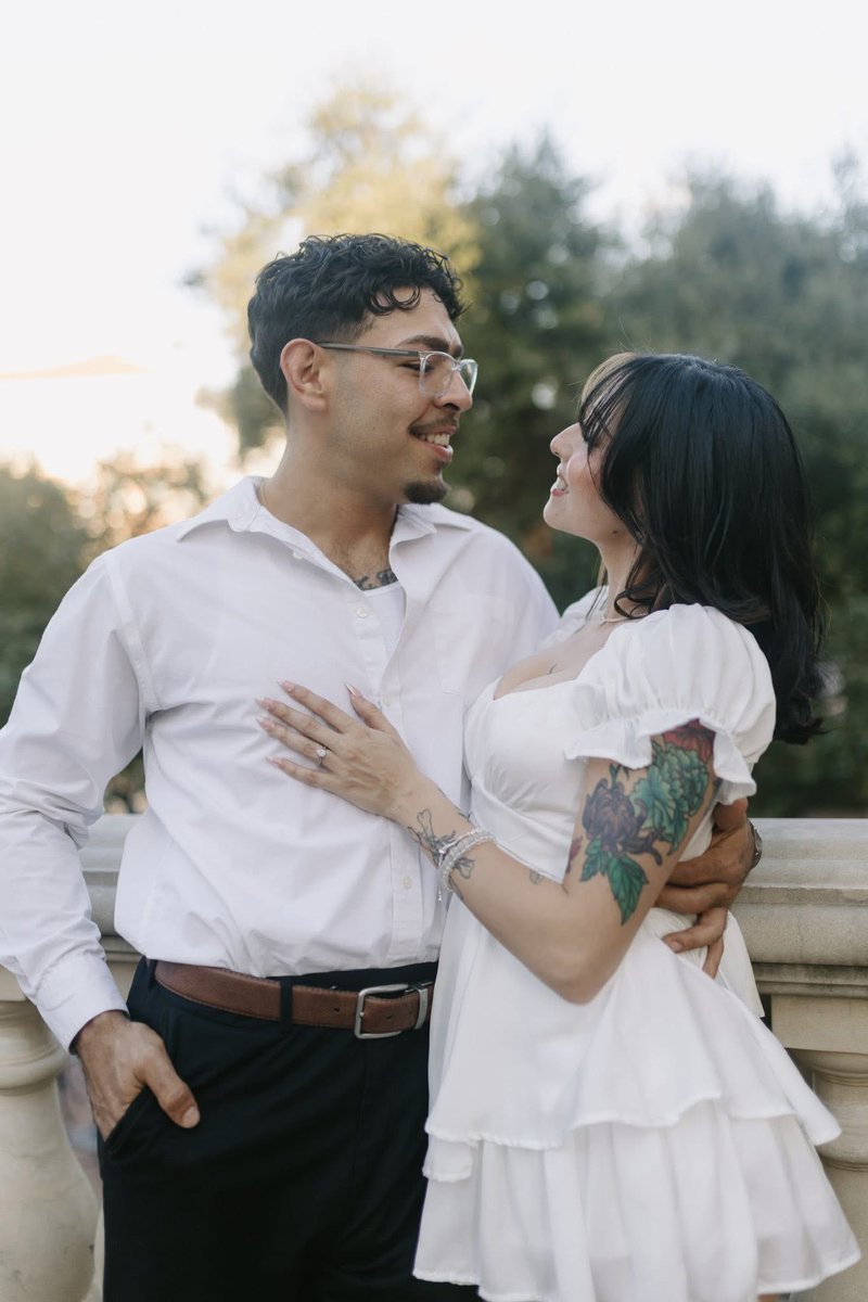 AmyVenecia's tweet photo. 😭😭😭 so close to wedding month https://t.co/ubZdDoi2g6