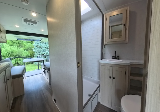 rvsupershows's tweet photo. 2026’s best new pick? The Bontrager Outdoors 21PD sports an innovative fold-out porch and thoughtful layout make this lightweight trailer a standout for weekend warriors and road-trip lovers. 🛣️🔥 
-
-
-
#rvlife #rv #traveltrailer #newrv https://t.co/SOMNk3ydua