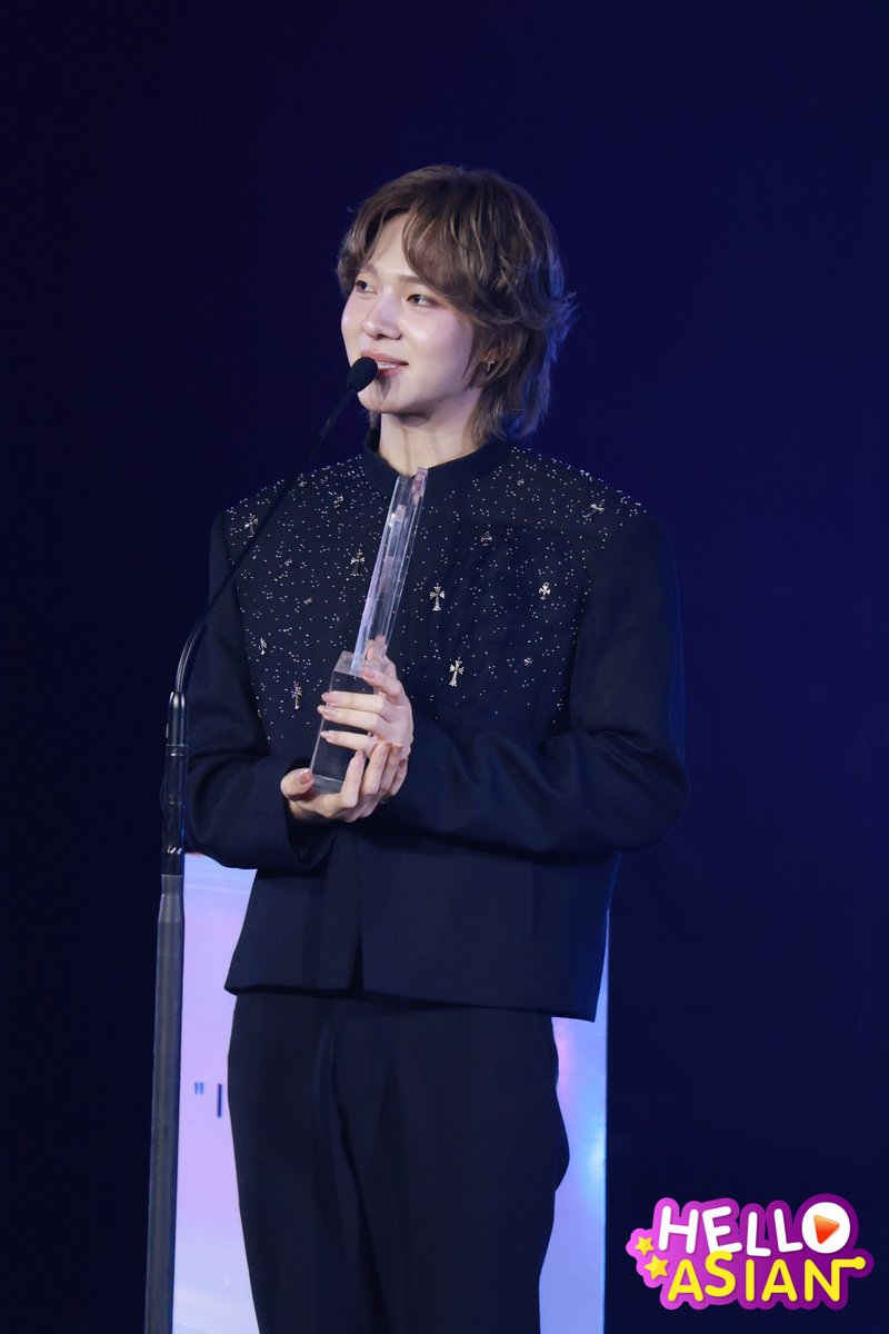 Hello_asian's tweet photo. หนูเก่งมาก!! ยินดีด้วยค่าา

Y AWARDS 25 X ZEENUNEW
#NuNew 
#zeeNunew #ซีนุนิว
#YUniverseAwards2025xDMD
#YUAwards2025 https://t.co/cMA7ivN7EI