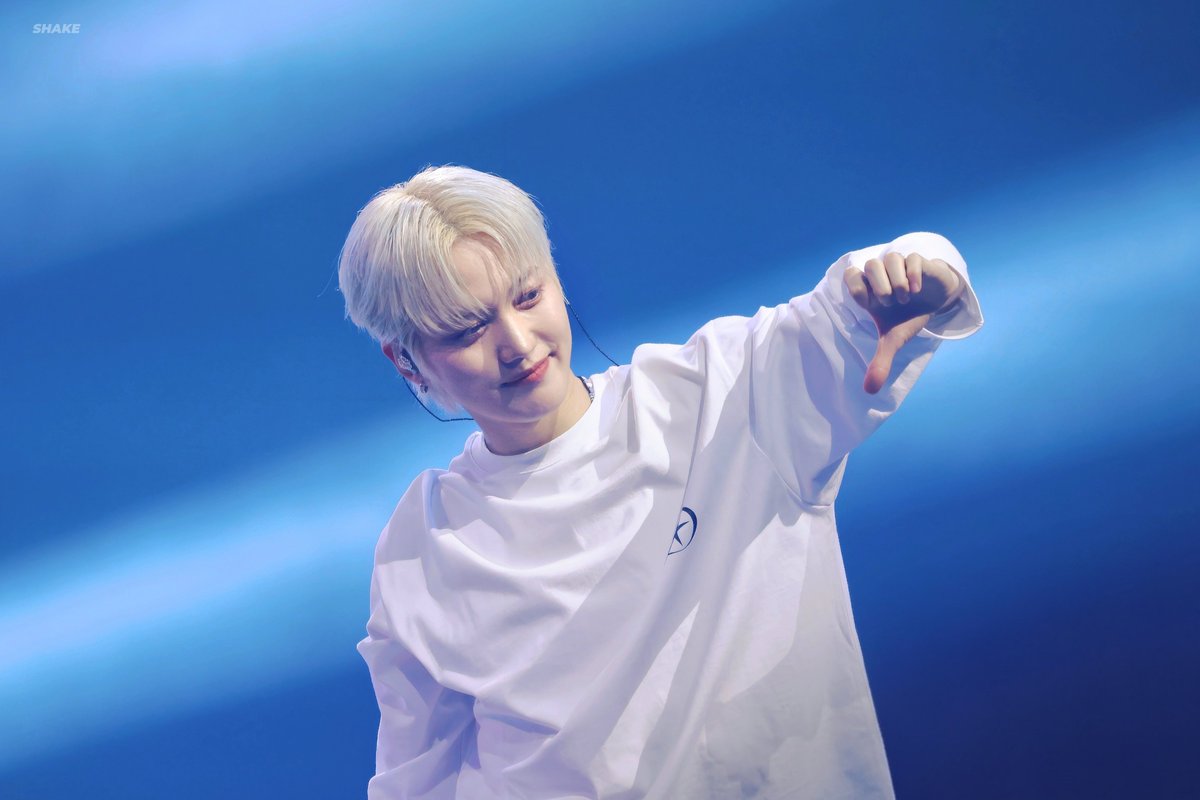 260111 온앤오프 콘서트
[THE MAP:BEYOND THE HORIZON]

승준아 생일 축하해🎉💜

#퓨즈들의_행운은_승준이야 #HBD_LUCKYBOY_SJ

#승준 #온앤오프 #ONF