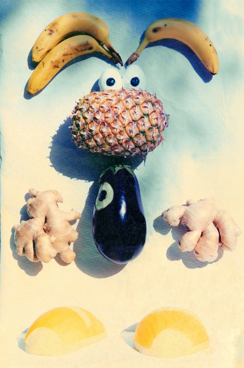 This is Jacques Exertier's take on Rayman, he's made of yummy snacks
Tag us in your own versions, points to the weirdest one