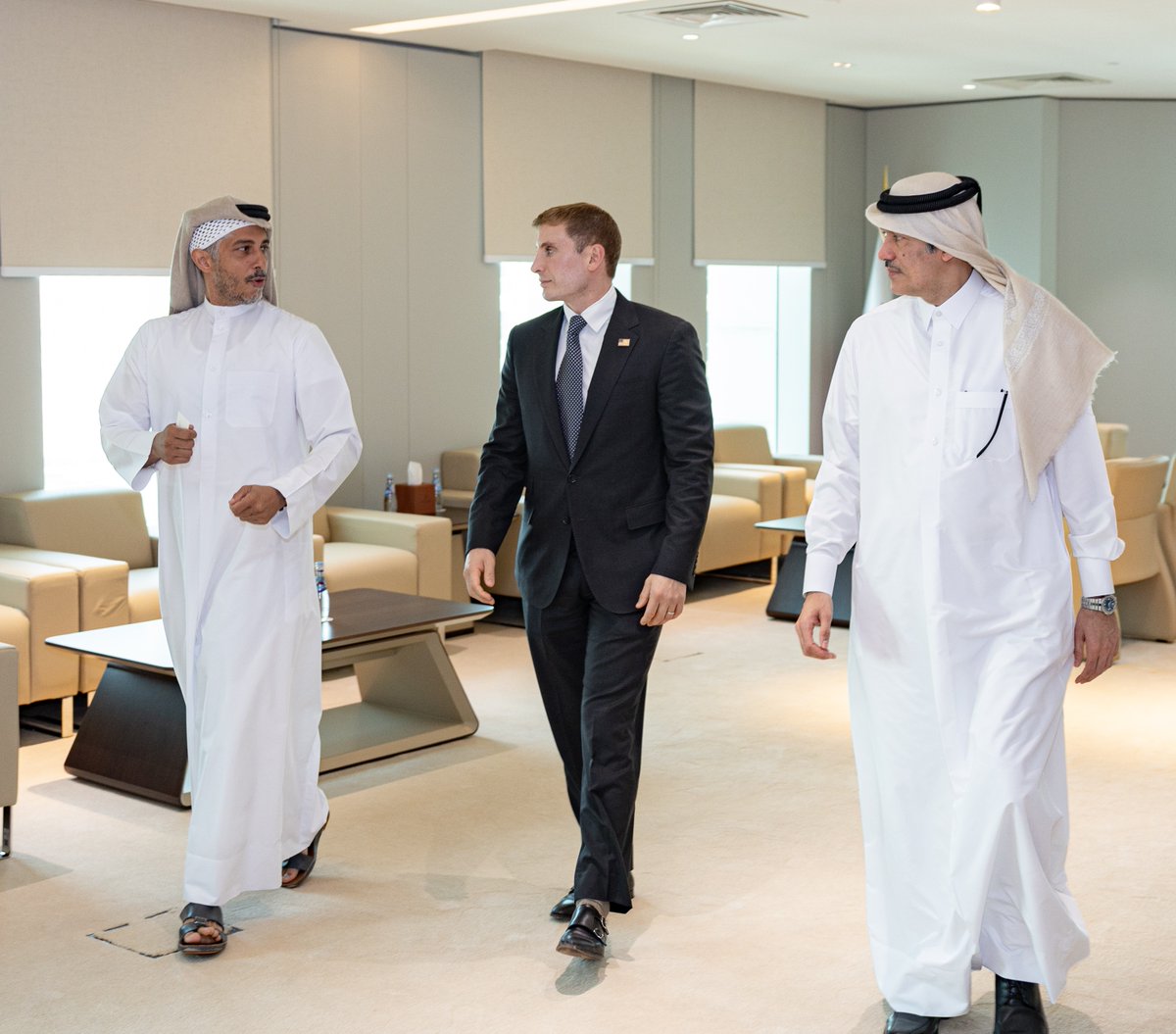 EconAtState's tweet photo. In Doha, @UnderSecE  Helberg is working with Qatari leaders to deepen economic security coordination, advance AI and digital infrastructure, and strengthen supply chains for critical minerals. The 🇺🇸-🇶🇦 are building on a strong commercial partnership to drive innovation, energy security, and mutual prosperity.