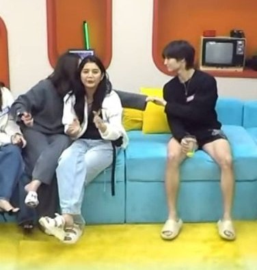 wonbbiniee's tweet photo. u know what? this episode also made me realize how deep lella &amp; joaquin's friendship hindi lang to yung basta basta lang, they know each other so well &amp; they really care for each other, thank you lella mahal na mahal ko kayo! https://t.co/TUh12FEFwk