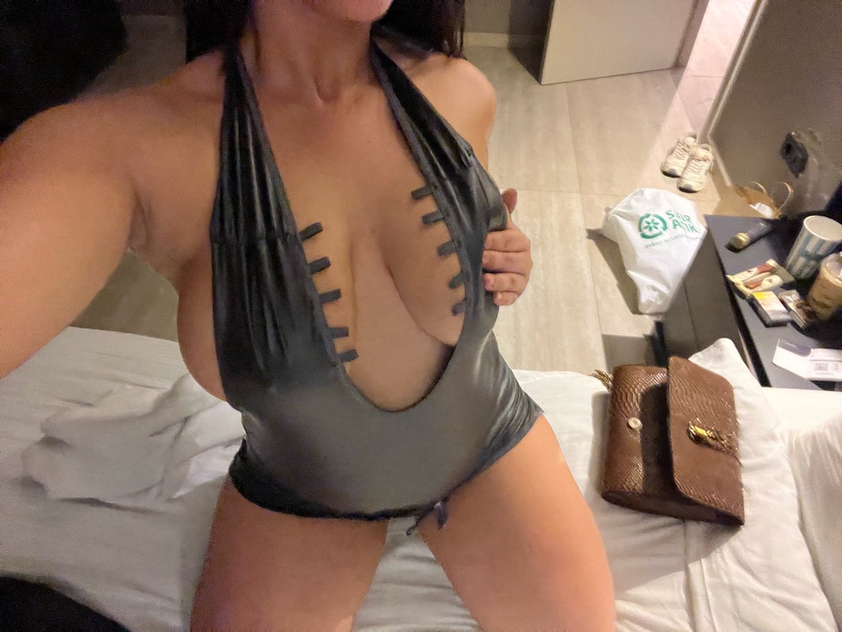 cindykoki0's tweet photo. Seni bekliyorum Telegram kanalıma 💖🍑 https://t.co/FXgCI19x9N