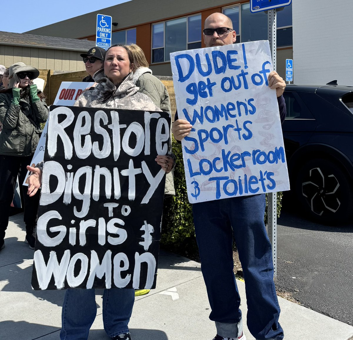 WomenAreReals's tweet image. How much fire power is backing the legal fight to allow male athletes in girls' and women's sports?

Almost $1 Billion

From publicly available 990’s:
Lambda Legal: $58.5 million (2024) / Unstoppable Fund: $285 million

ACLU (combined ACLU Inc. and ACLU Foundation, excludes…