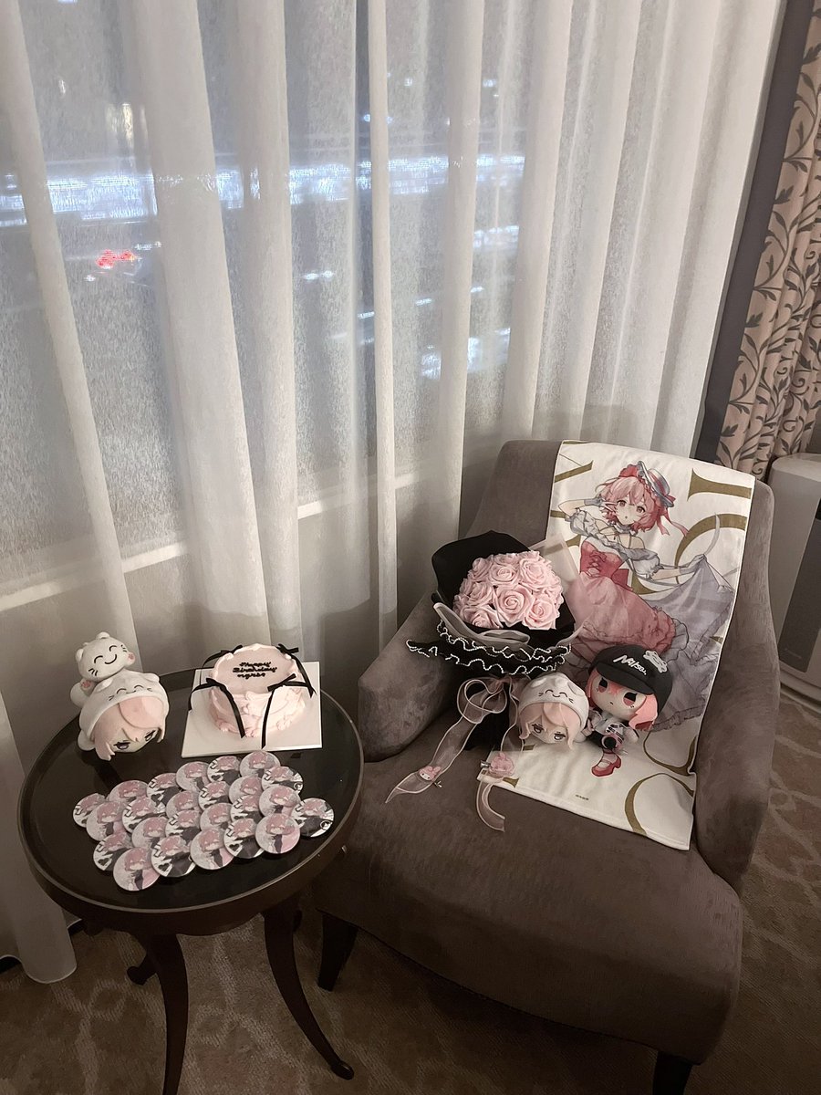 llnqm_'s tweet photo. 𝗛𝗔𝗣𝗣𝗬 𝗕𝗜𝗥𝗧𝗛𝗗𝗔𝗬🎀✨

 #nqrse生誕祭2026 #nqrse誕生祭2026 https://t.co/CPs16Xb1WR