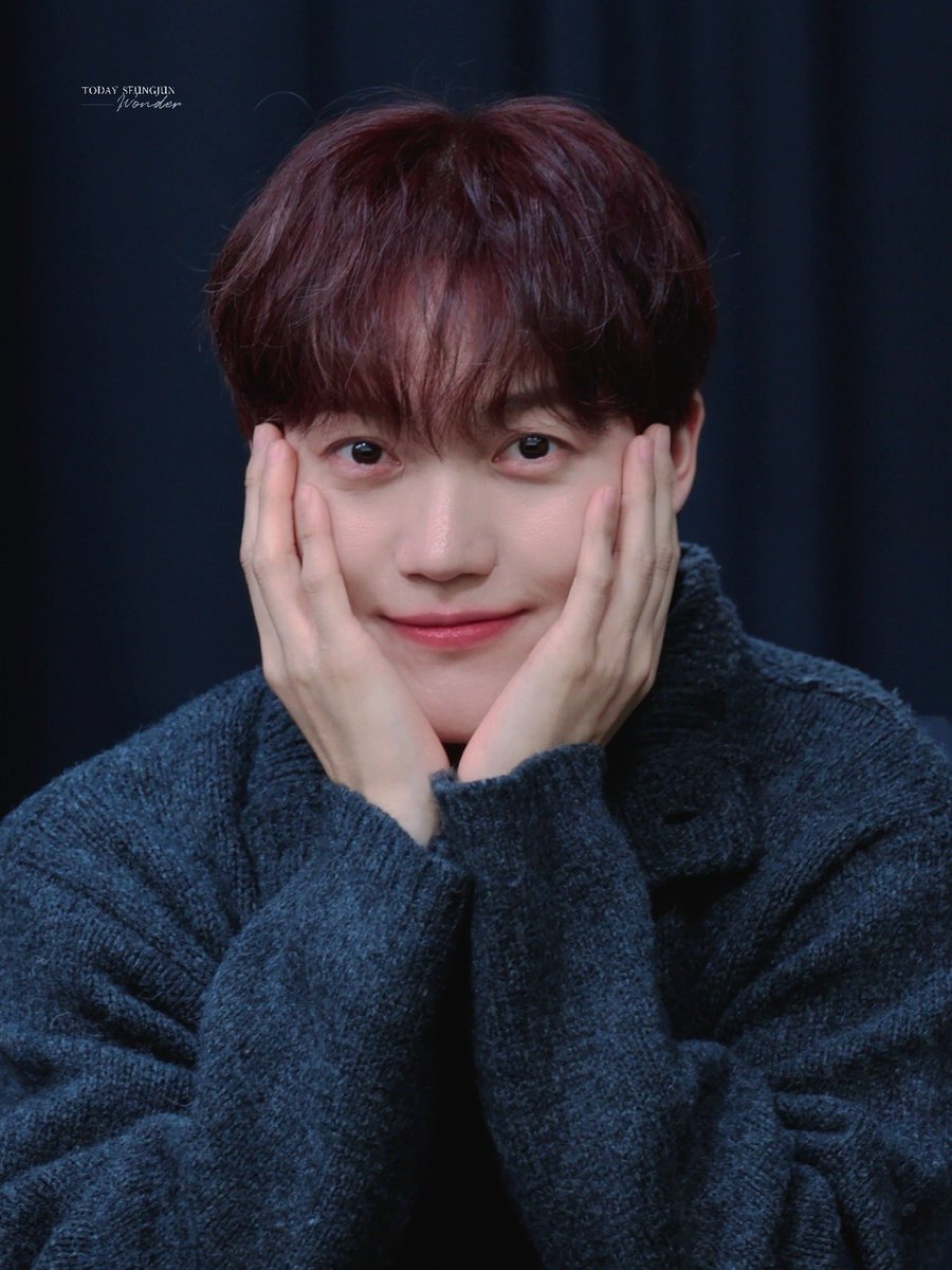 승준이의 생일을 진심으로 축하합니다🤍
온앤오프도 승준이도 꽃길만 걷자🌸

#퓨즈들의_행운은_승준이야
#HBD_LUCKYBOY_SJ