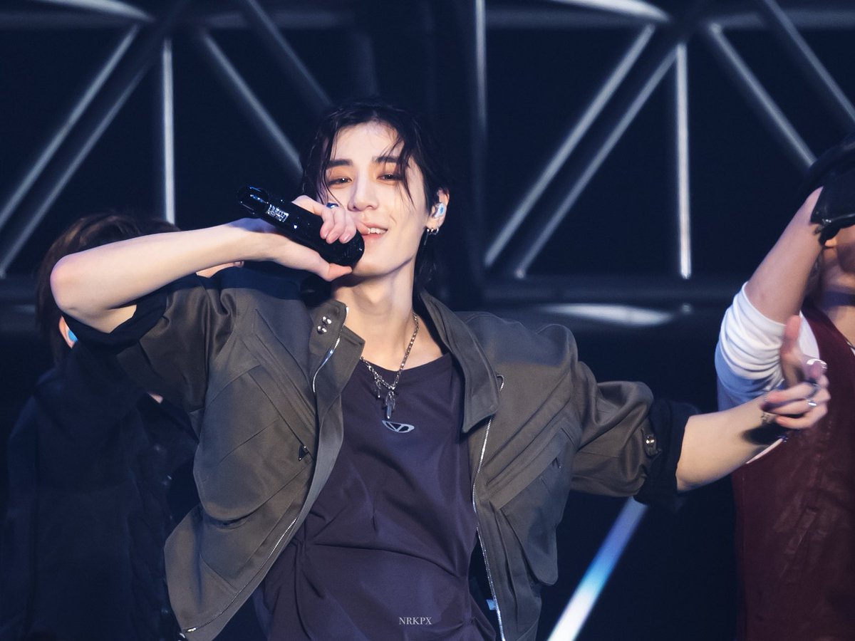 𝙊𝙢𝙊 tweet media