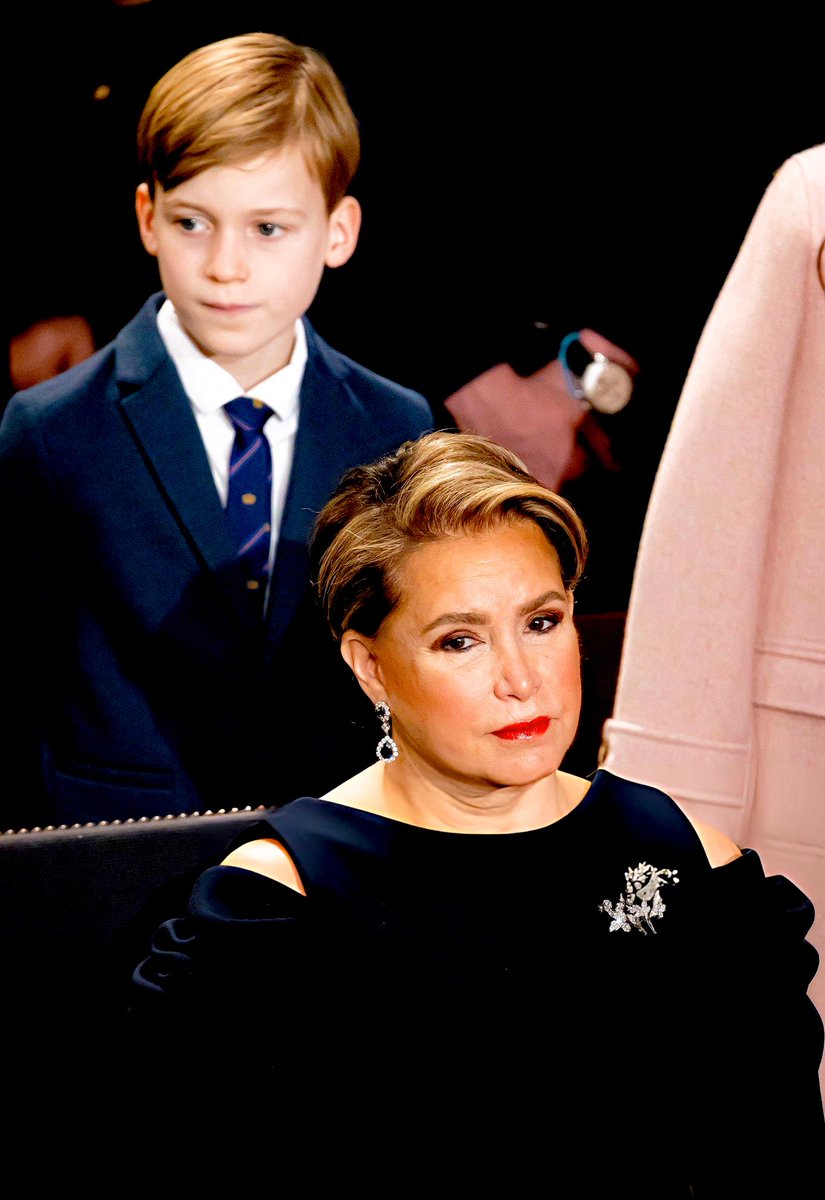 royalchildren_'s tweet photo. #GrandDuchessMariaTeresa #PrincessAmalia and #PrinceLiam attend Te Deum mass on the occasion the Abdication ceremony of Grand Duke Henri and the Accession to the throne of Grand Duke Guillaume V of Luxembourg, in Notre-Dame Cathedral in Luxembourg 👑🇱🇺-October 5th 2025. https://t.co/6ysf6wOmW0