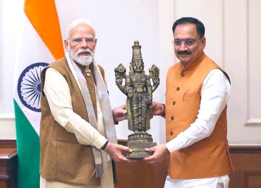 Nitikasharmabjp's tweet photo. सरल व सौम्य व्यक्तित्व के धनी,कुशल संगठनकर्ता भाजपा दिल्ली प्रदेश के माननीय अध्यक्ष श्री @Virend_Sachdeva जी को जन्मदिन की हार्दिक बधाई एवं शुभकामनाएँ।

ईश्वर आपको उत्तम स्वास्थ्य,दीर्घायु,अपार यश, जनसेवा में निरंतर ऊर्जा और संगठन को नई ऊँचाइयों तक पहुँचाने की शक्ति प्रदान करें। https://t.co/jVpgyA2FPq