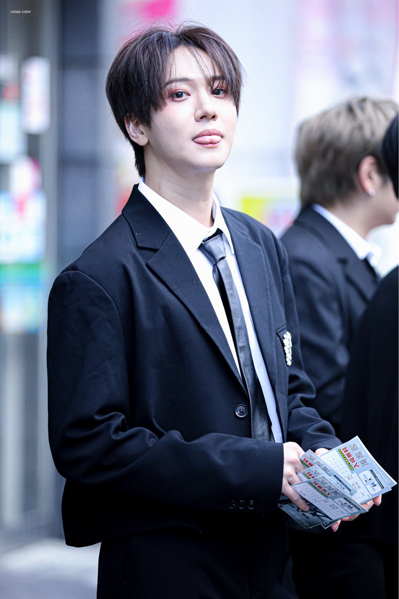 cross_color_'s tweet photo. 🎉

축하했어❤️

#HAPPYWONCHEOLDAY 
#원철아생일축하해
#에뮤엘 #원철 #MUL #WONCHEOL #ウォンチョル
@Onefe112 @MULOFFICIAL2 @MUL_OfficialX https://t.co/5EBkikftPp