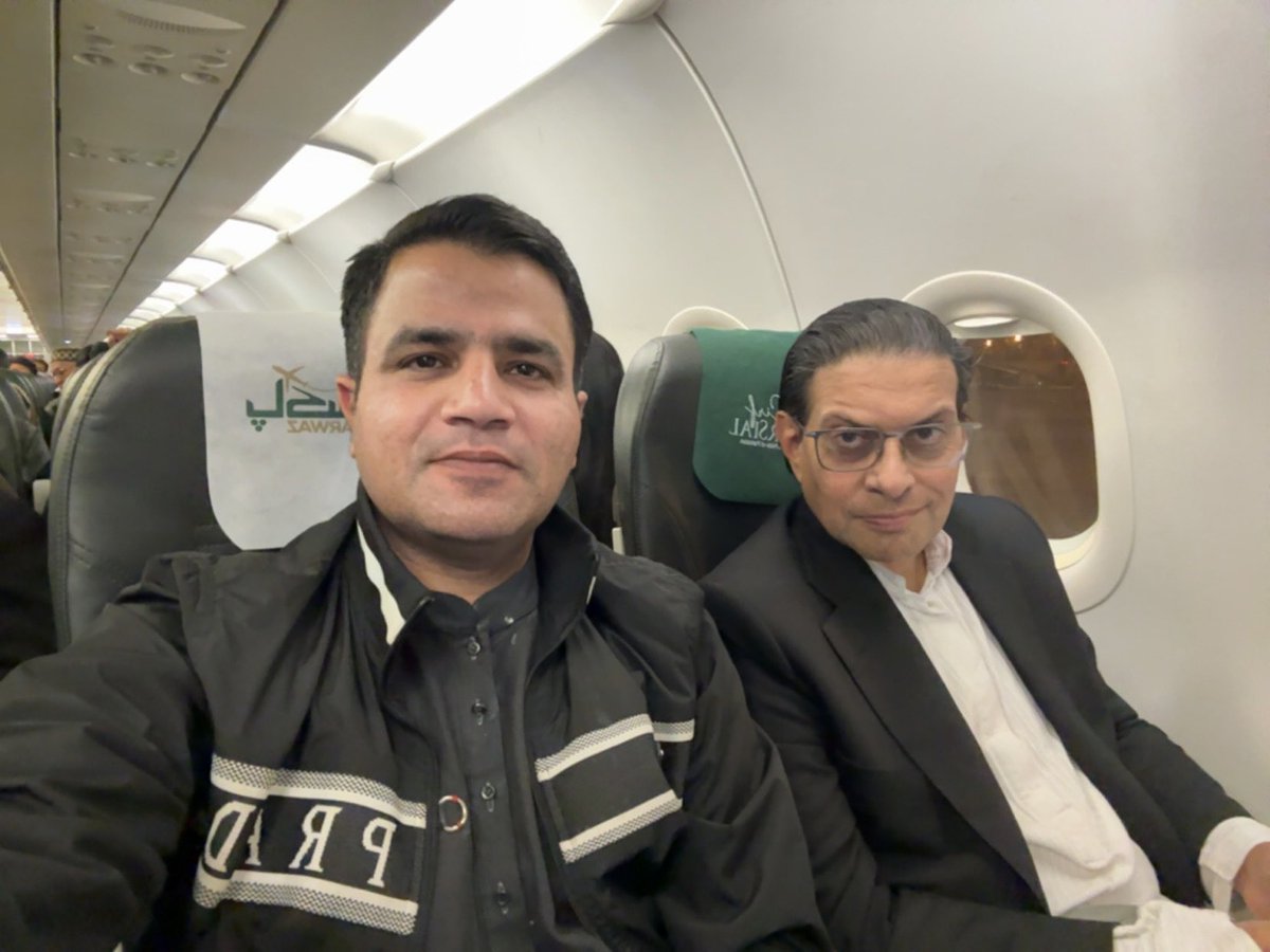 اسلام آباد پہنچ چکے ہیں ،انشاء اللہ اب کل اڈیالہ جیل کے باہر ملاقات ہوگی .