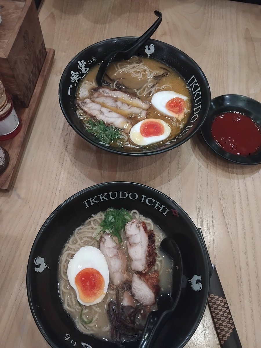 slow living tweet media