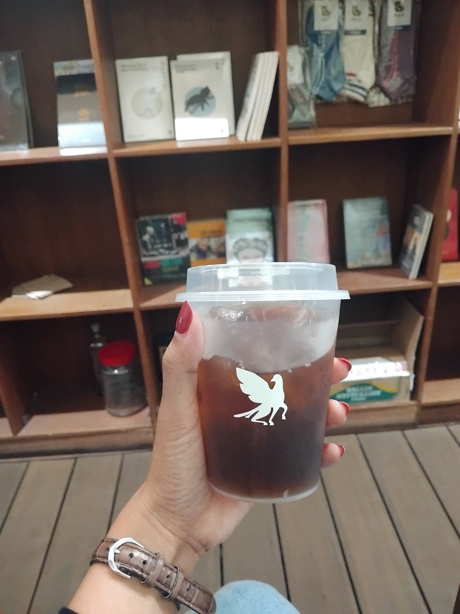 slow living tweet media