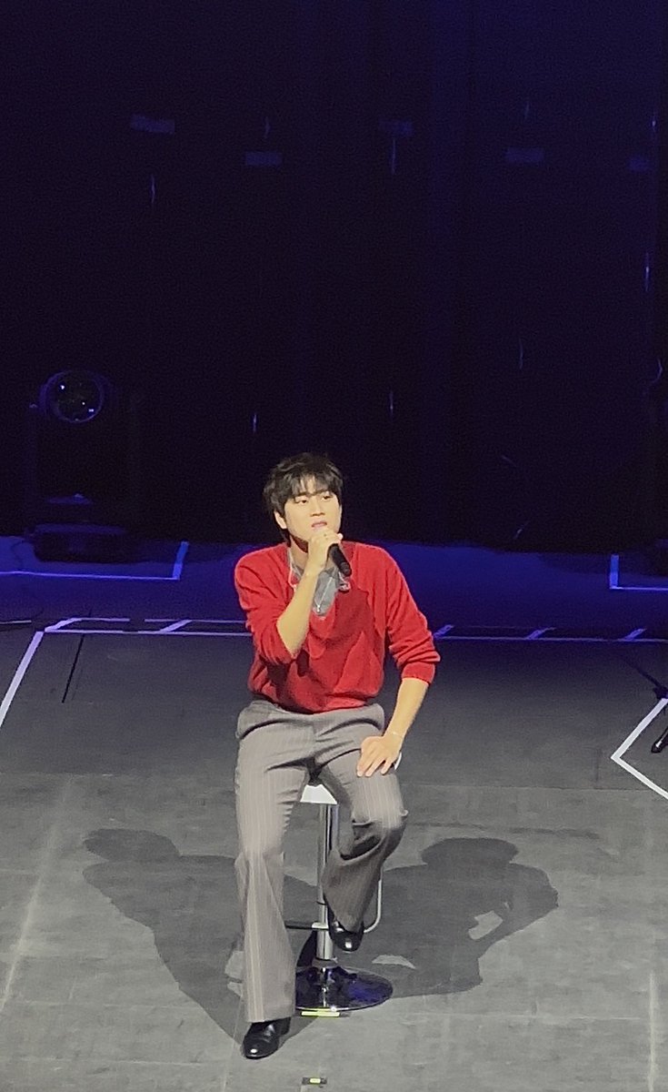 Limoo0b's tweet photo. 무진이 겨쿨인듯 볼 때마다 쨍한 색 넘 잘 받아...
일단 파워쿨톤인건 확실해 https://t.co/1JKO1dRkPW