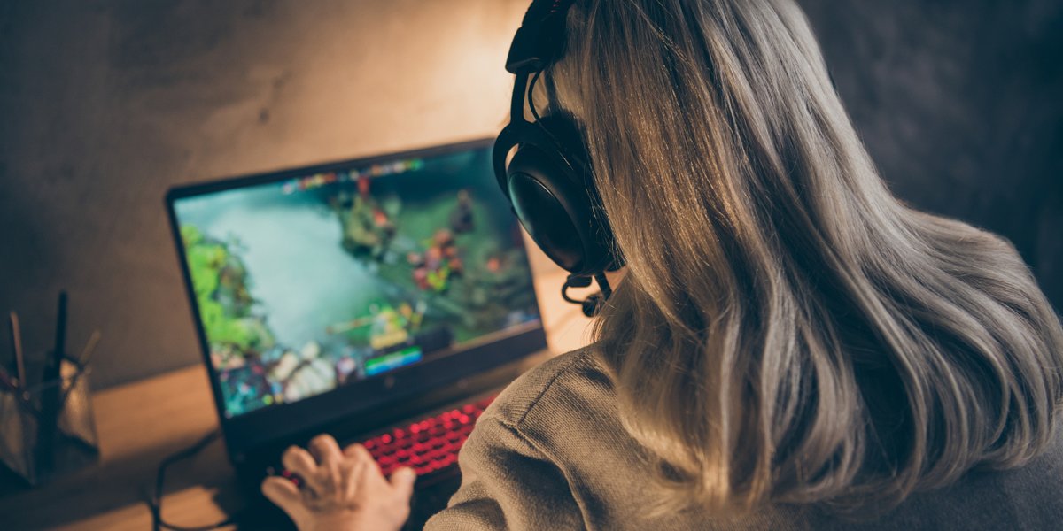 ¿Deberían preocuparles a las familias 👨‍👩‍👧‍👦 los #Videojuegos online 🎮? 

En este artículo te contamos algunos de sus riesgos para los #Menores 👧🧒 y cómo prevenirlos 🛡️. 

🌐 incibe.es/menores/blog/d…

#SeguridadDigital