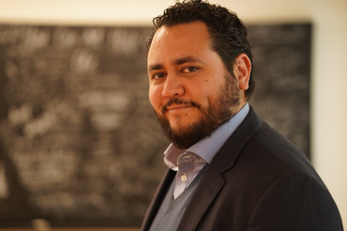 " <a href="/elcolmex/">El Colegio de México</a> te da un método de trabajo, de aproximación al estudio; con rigor, disciplina, exigencia, compromiso y vocación".

Conoce la #cápsula del maestro <a href="/Gonzalo_Almeyda/">Gonzalo Almeyda</a>, #Colmecaalumni del <a href="/CEIColmex/">CEI Colmex</a>, en #Perfiles #ColmecasAlumni. 

colmecas-alumni.colmex.mx/perfil/almeyda…