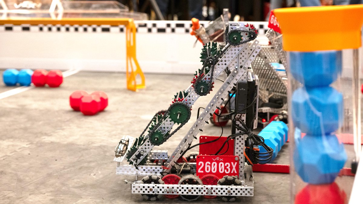 2026 WVU VEX Robotics Competition Recap! 🤖🏅This weekend, we watched high school and middle school robotics teams go head-to-head in the ring, showcasing ingenuity and talent! Learn more about the competition, winners and how to get involved... ⏬ media.statler.wvu.edu/news/2026/01/1…