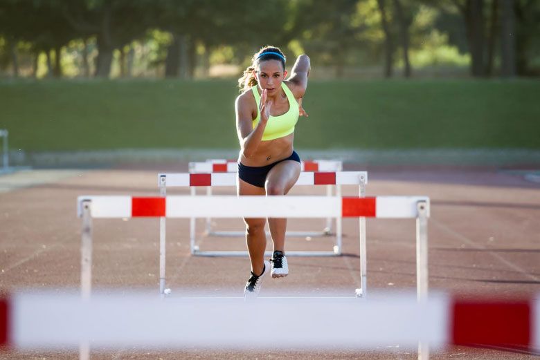 ACL injuries are all too common in sports that involve cutting, pivoting, and sudden changes of direction — but one key factor in prevention is often overlooked: your hamstring-to-quadricep (H:Q) ratio. 
🏃💥🏋️#DrMilanDiGiulio #PerformanceOrthopaedics performanceorthosports.com/blog/avoid-acl…