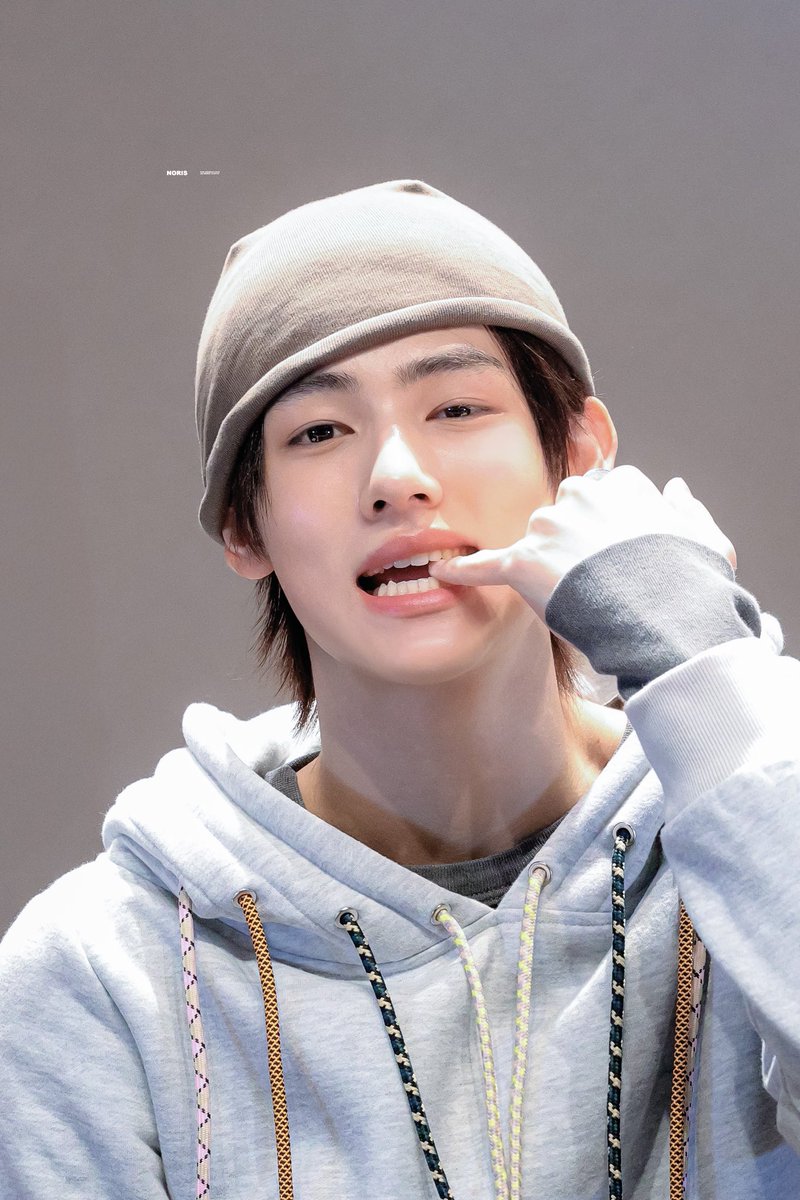 생일축하해!

#새벽배송된성현생일
#EomfulSeventeenYears
#HappySeonghyeonDay