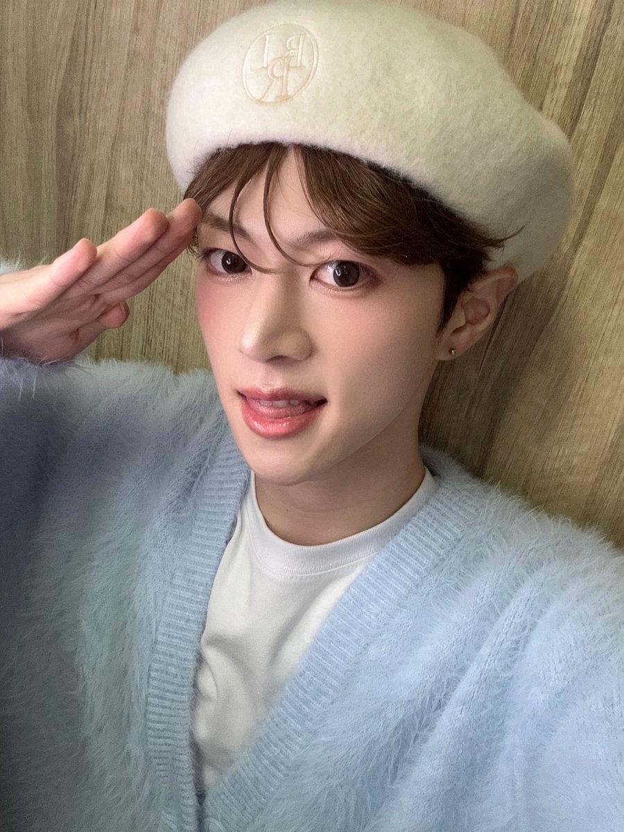 ADAP_offcl's tweet image. 제가 사랑하는 에이댑💗그리고
사랑하는 팬분들과 함께 생일을 보낼 수 있어서 
너~무 행복했어요 🐯🍀
생일 축하해주셔서 감사합니다 🎂 
재랑해ㅐㅐ❕🫶🏻

#ADAP #에이댑 
#재영 #JAEYOUNG 
#ALL_DREAMS_ARE_POSSIBLE 
#HAPPY_JAEYOUNG_DAY