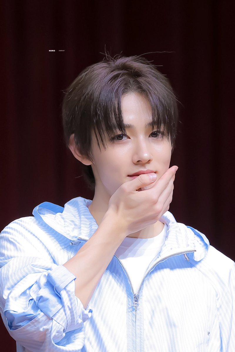 Noris_cortis's tweet photo. 생일축하해!

#새벽배송된성현생일
#EomfulSeventeenYears
#HappySeonghyeonDay https://t.co/i8epaU5FXT