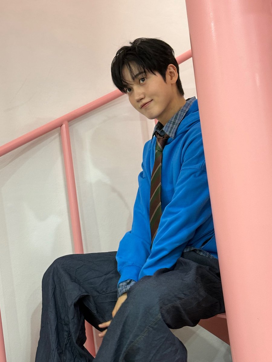 onf_feed's tweet image. #와이엇 #WYATT Weverse Update with #승준 #SEUNGJUN 

"승준이형 생일 너무 축하해 🎂
형의 노력은 우리에게 항상 좋은 영향을 주는거 같아 
항상 고맙고 행복한 생일 보내!! 
내 생일도 곧이긴 한데 뭐 달라는건 아니야 그냥 그렇다고😗 장난이고 
정말 진심으로 생일 축하하고 우리 앞으로도…