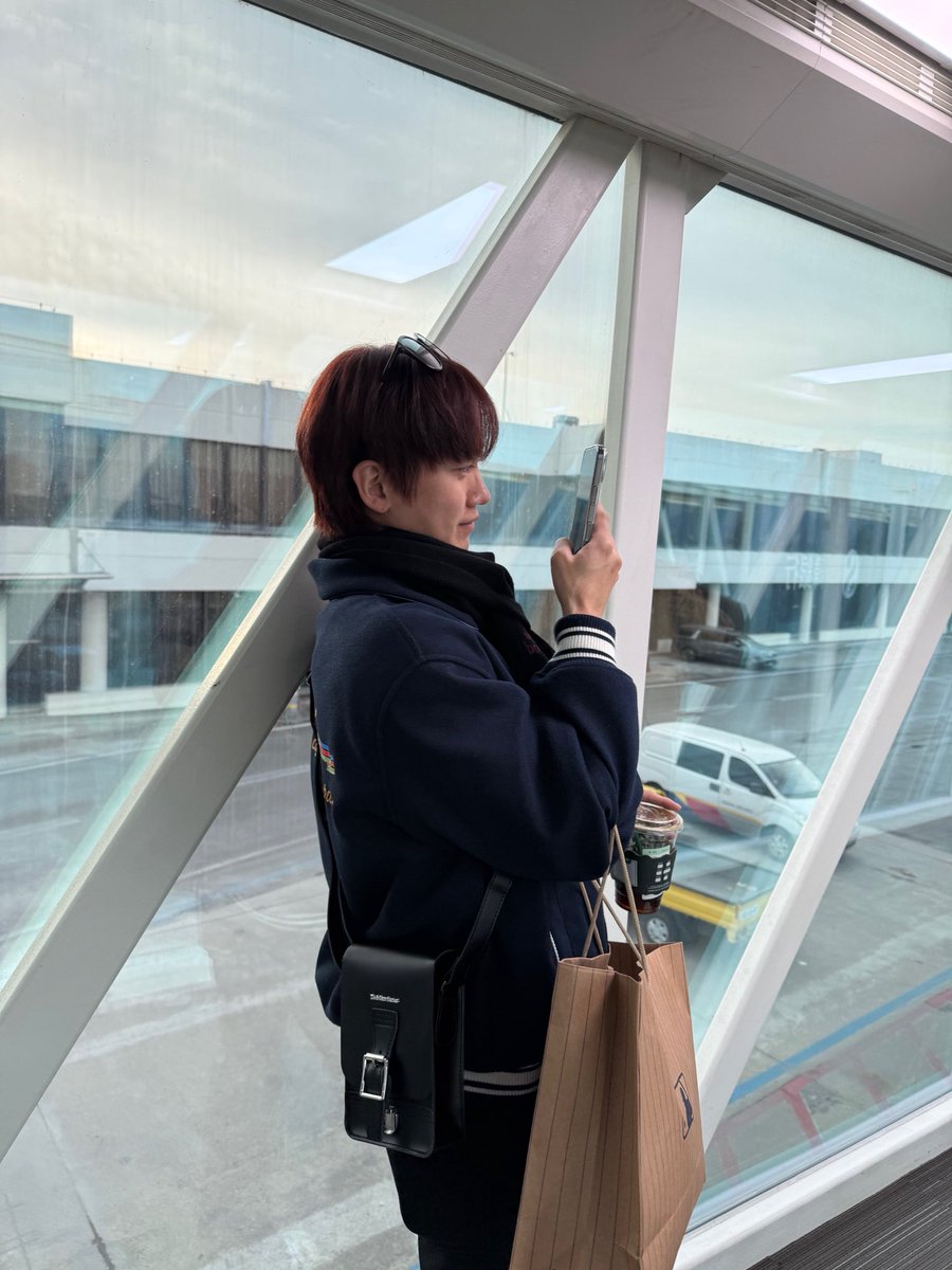 onf_feed's tweet image. #와이엇 #WYATT Weverse Update with #승준 #SEUNGJUN 

"승준이형 생일 너무 축하해 🎂
형의 노력은 우리에게 항상 좋은 영향을 주는거 같아 
항상 고맙고 행복한 생일 보내!! 
내 생일도 곧이긴 한데 뭐 달라는건 아니야 그냥 그렇다고😗 장난이고 
정말 진심으로 생일 축하하고 우리 앞으로도…