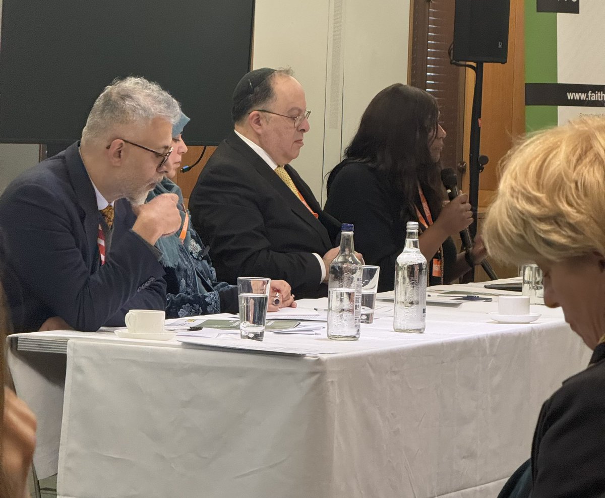 Daniel Singleton tweet media