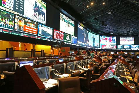 GAFollowers's tweet photo. Georgia lawmakers are planning to reintroduce a bill to legalize online sports betting.

If passed, it would allow fans to legally place bets on major events like the Peach Bowl and keep revenue in Georgia. https://t.co/ehULvxkaOq