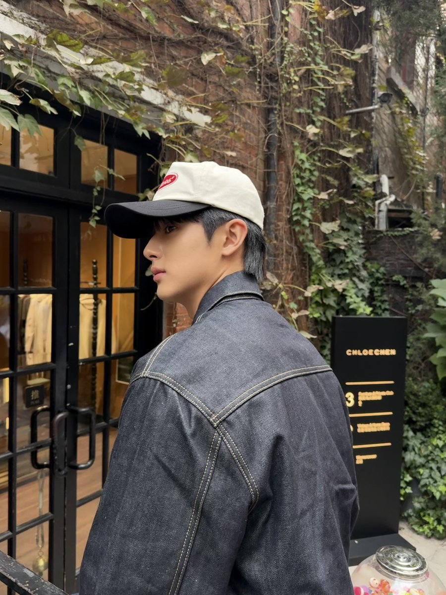 minkyu_0312's tweet photo. 그냥 올리고싶어서… https://t.co/lDQK4z9o1W