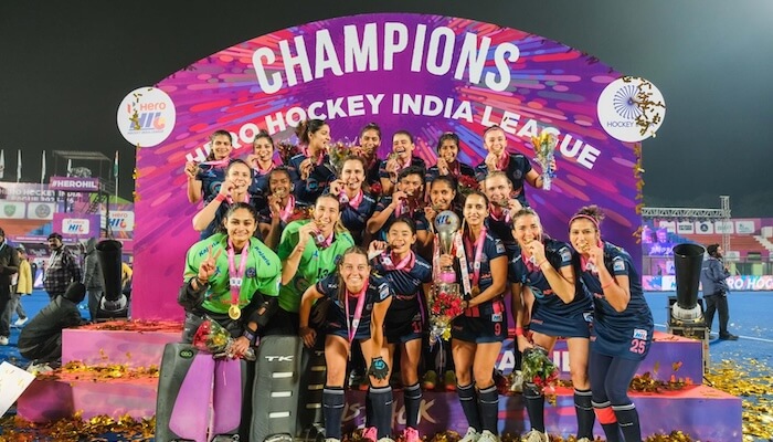 VisibilitasCom's tweet photo. #Hockey | Lola Riera se proclamó campeona de la Hockey India League con el SG Pipers https://t.co/yDuntzIPld https://t.co/5hm54bJ3wU