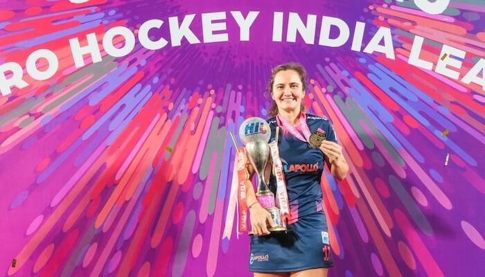 VisibilitasCom's tweet photo. #Hockey | Lola Riera se proclamó campeona de la Hockey India League con el SG Pipers https://t.co/yDuntzIPld https://t.co/5hm54bJ3wU