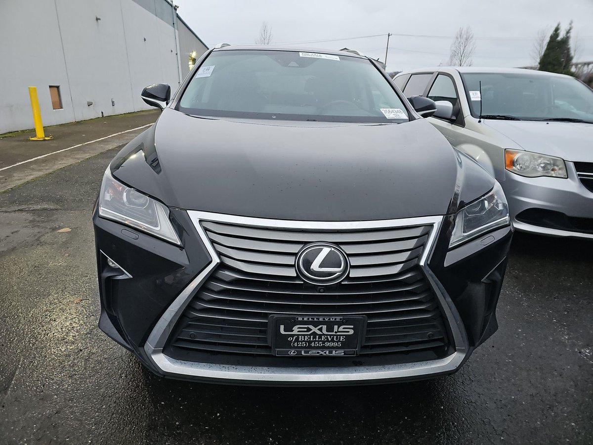 kena_ewuru's tweet image. 2018 LEXUS RX 350 PREMIUM
with full Panoramic roof, Color Heads up display and Mark Levison speakers from the US to your doorstep in Lagos.
PRICE: ₦49,000,000
ETA: 6-8 weeks
You know how good this deal is. DM to secure it now that it is still available 🫵🏾